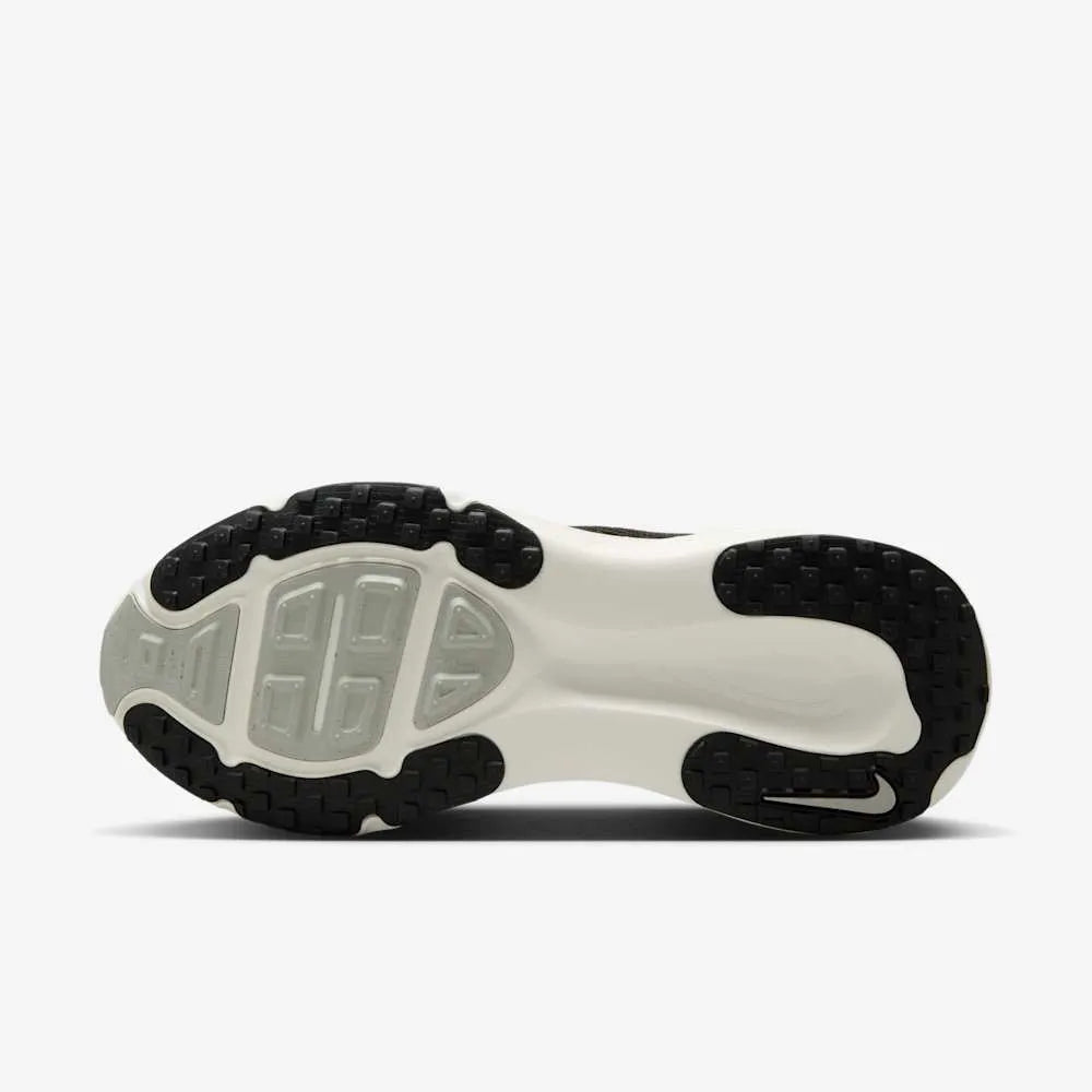 NIKE VOMERO 18 Negro Leche de coco