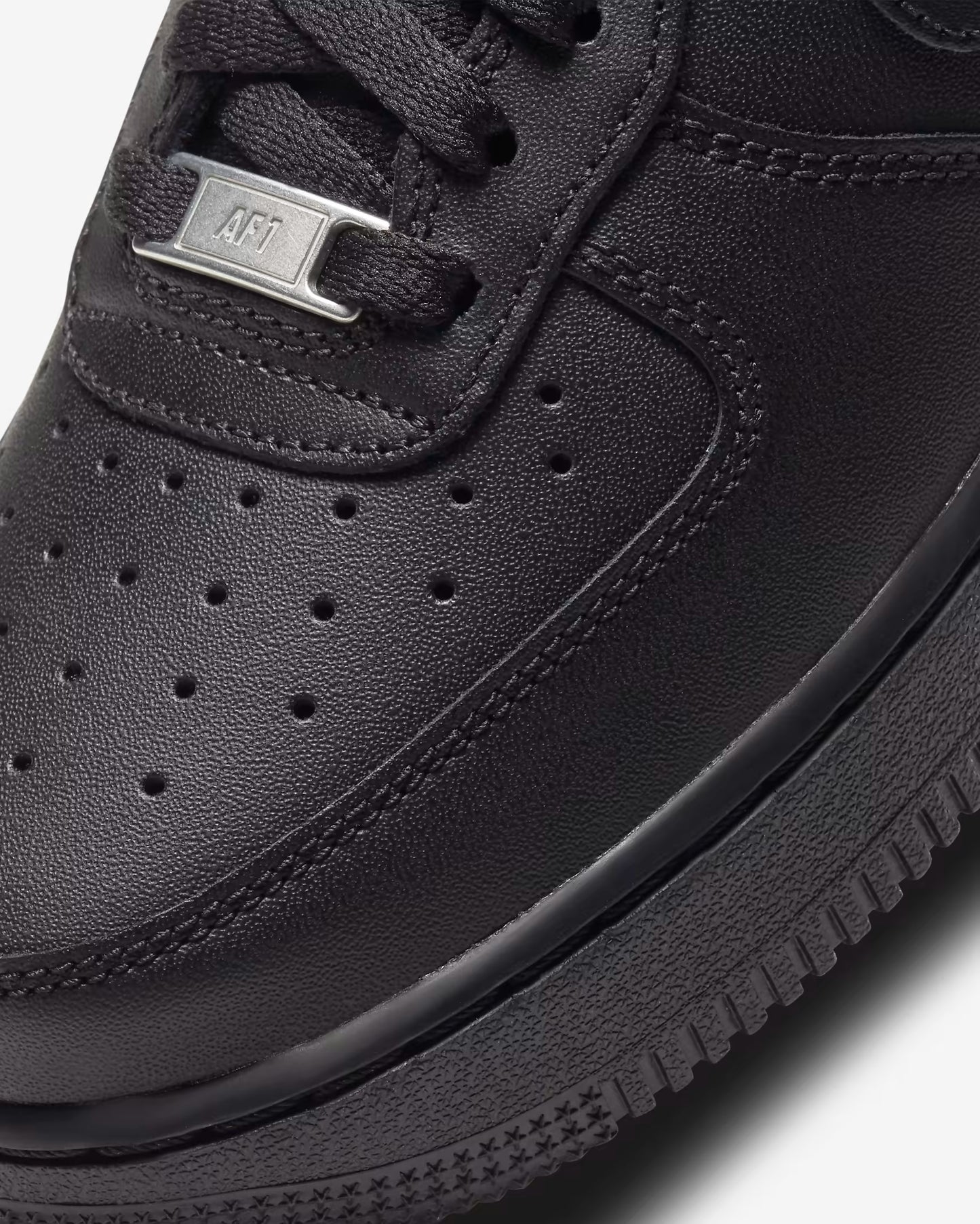 NIKE AIR FORCE ONE NEGROS
