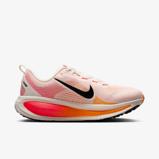 NIKE VOMERO 18 Naranja láser