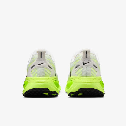 NIKE VOMERO 18 Blanco Verde electrico