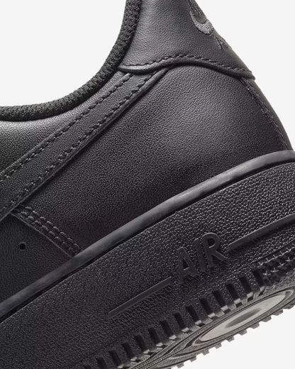 NIKE AIR FORCE ONE NEGROS