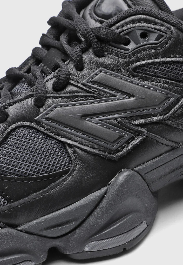 NEW BALANCE 9060 NEGRO